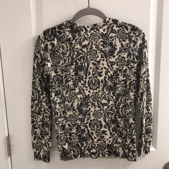 Black and cream print cardigan - Picture 2 of 6